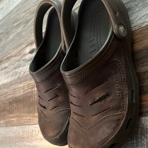 CROCS Men's Dark Brown Sandals